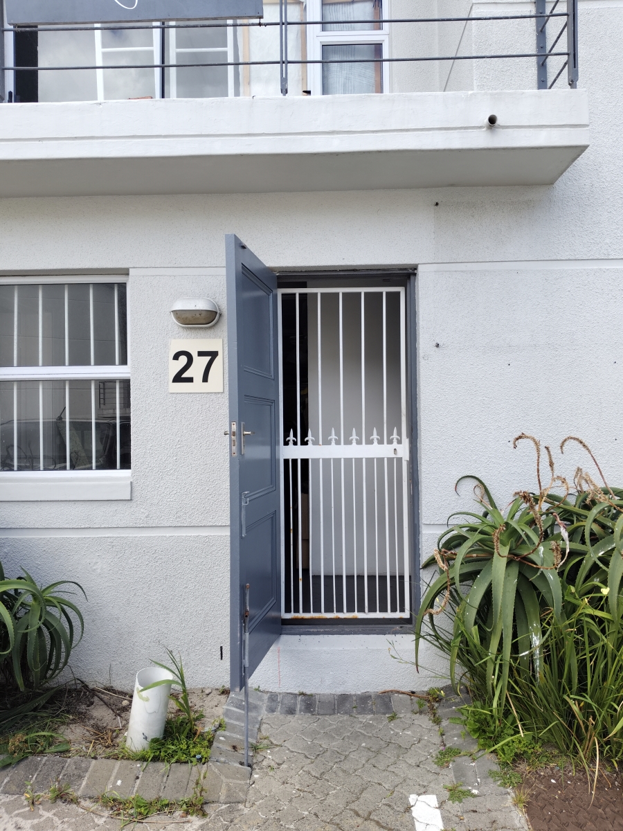 To Let commercial Property for Rent in Muizenberg Western Cape